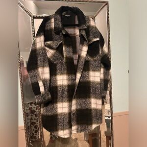 Steve Madden Black and Gray Jacket. Great with leggings.